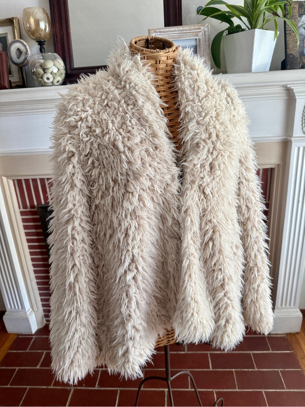 Free People boho shaggy faux fur coat XS